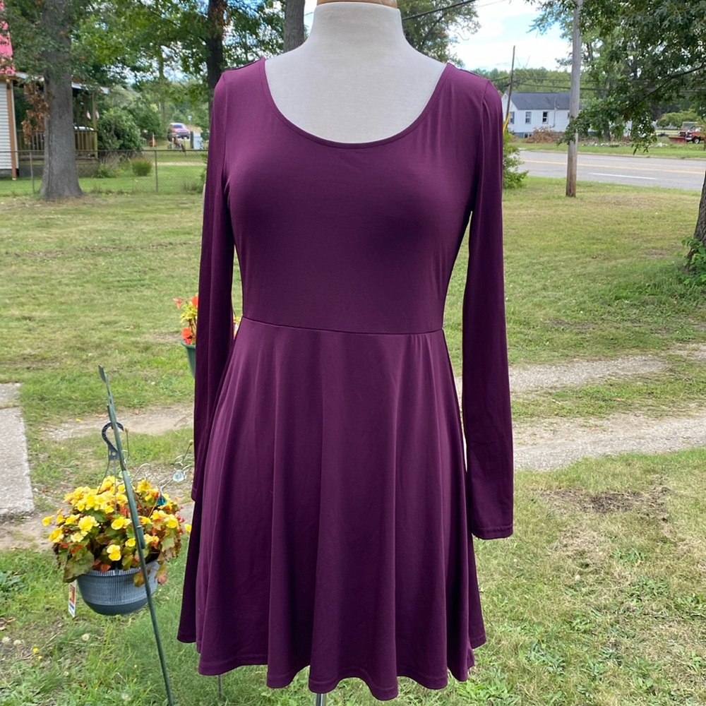 Cute long sleeve minidress